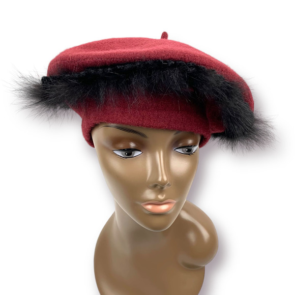 ❌SOLD❌1960's wool beret with mohair and fox fur trim - Picture 6 of 12
